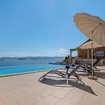 Σπίτι διακοπών Two-bedroom In Mokalo Orebić