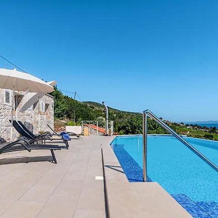 Feriehus Two-bedroom In Mokalo