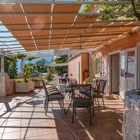 Σπίτι διακοπών Cozy In Mokalo With House Sea View Orebić