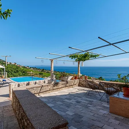 Feriehus Two-bedroom In Mokalo *