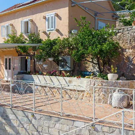 Σπίτι διακοπών Two-bedroom In Mokalo Orebić