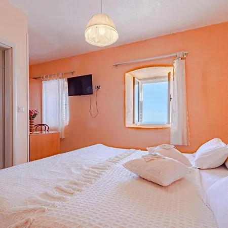 Two-bedroom In Mokalo Feriehus