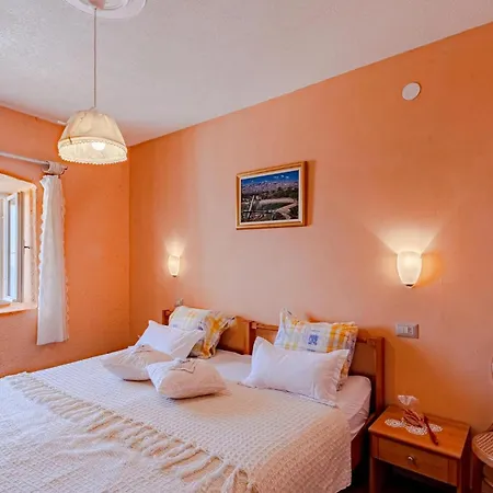 Two-bedroom In Mokalo * Jurjević