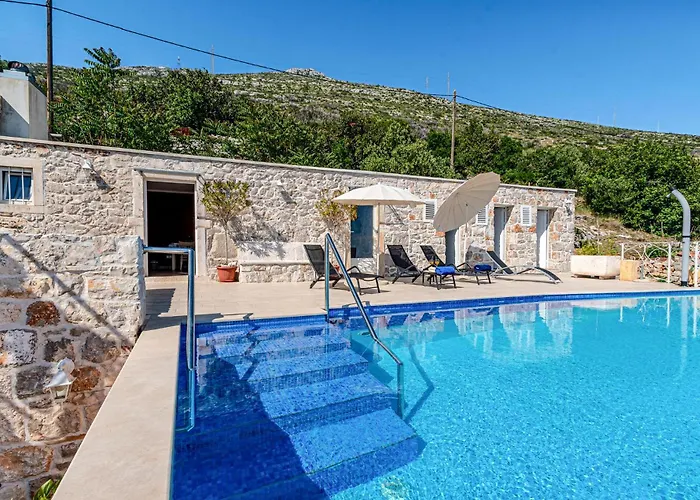 Two-bedroom In Mokalo