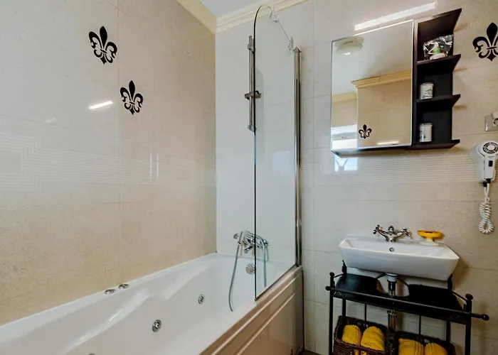 Two-bedroom In Mokalo