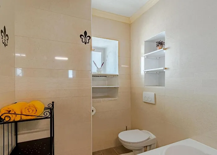 Two-bedroom In Mokalo Holiday home Jurjevic