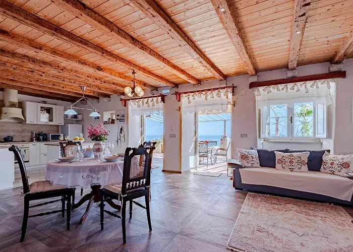 Two-bedroom In Mokalo * Jurjević