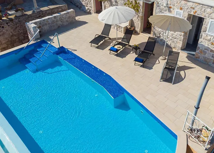 Two-bedroom In Mokalo Holiday home Jurjevic